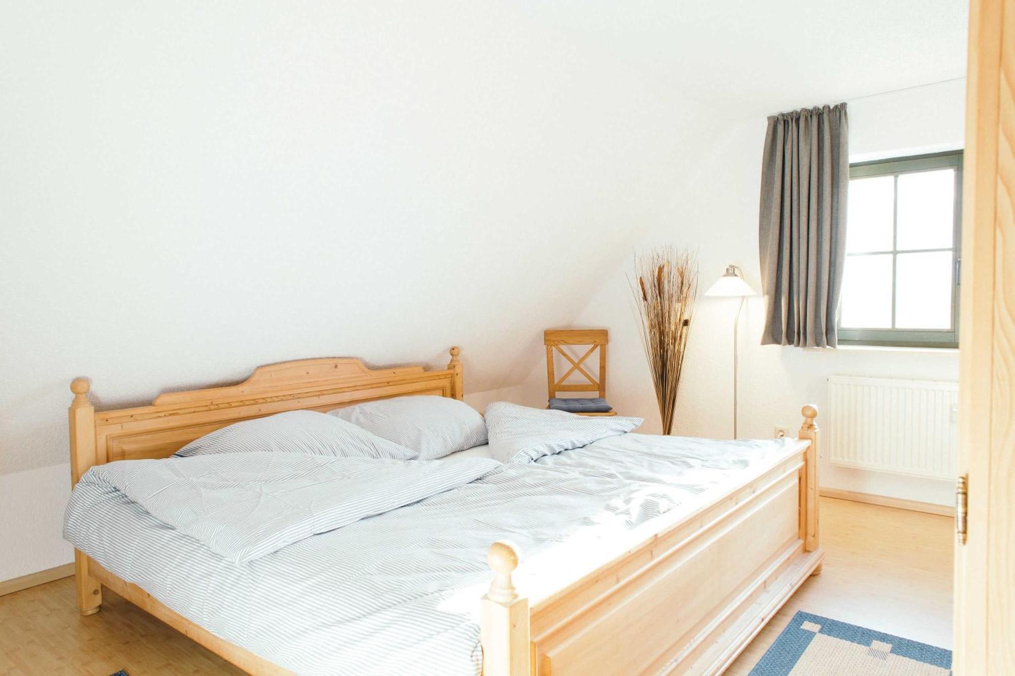 Ferienhaus und -wohnung unterm Reetdach in Woorke Patzig Exterior foto